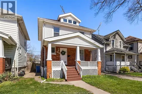 526 Curry Windsor ON N9B 2B9