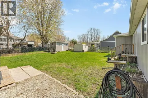 175 Claremont Lane Amherstburg ON N9V 2Y8