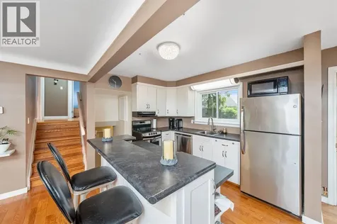 1220 Ridgewood Drive Sarnia ON N7V 3R1
