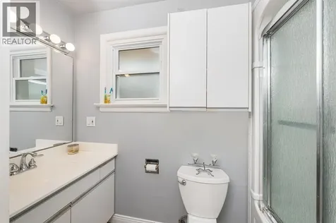1220 Ridgewood Drive Sarnia ON N7V 3R1