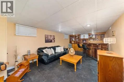 1220 Ridgewood Drive Sarnia ON N7V 3R1