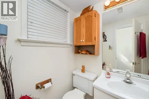 1220 Ridgewood Drive Sarnia ON N7V 3R1