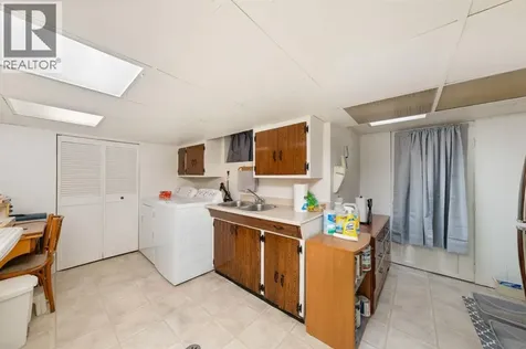 1220 Ridgewood Drive Sarnia ON N7V 3R1