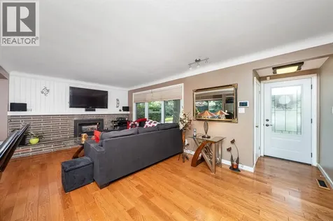 1220 Ridgewood Drive Sarnia ON N7V 3R1
