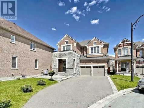 31 Bolsby Court Aurora ON L4G 1B7