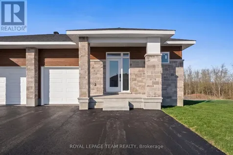 1102 Moore Street Brockville ON K6V 0H2