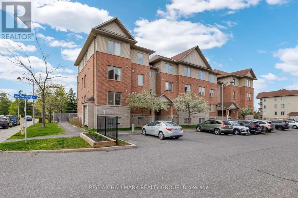 500 Stonefield Private Ottawa ON K2G 4R3