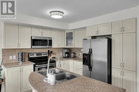500 Stonefield Private Ottawa ON K2G 4R3