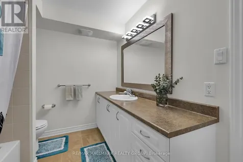 500 Stonefield Private Ottawa ON K2G 4R3