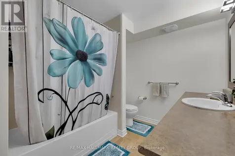 500 Stonefield Private Ottawa ON K2G 4R3