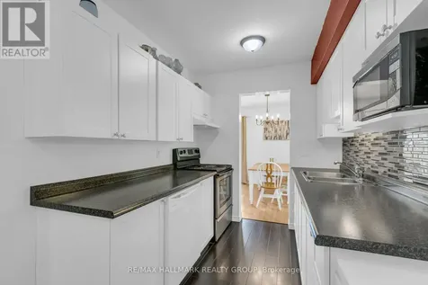 521 Canotia Place Ottawa ON K4A 2J2