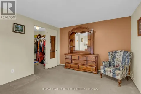 521 Canotia Place Ottawa ON K4A 2J2