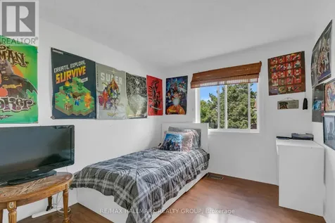 521 Canotia Place Ottawa ON K4A 2J2