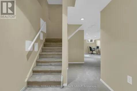521 Canotia Place Ottawa ON K4A 2J2