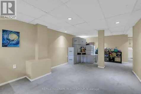521 Canotia Place Ottawa ON K4A 2J2