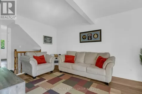 521 Canotia Place Ottawa ON K4A 2J2