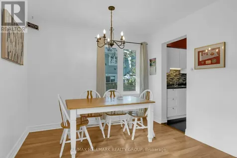 521 Canotia Place Ottawa ON K4A 2J2