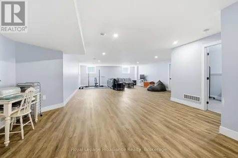 293 Douglas Road Centre Hastings ON K0K 2K0