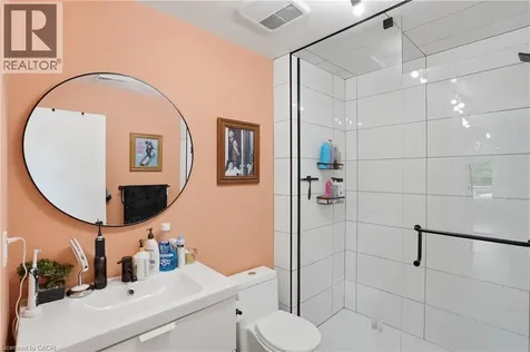 198 Dundurn Street South Hamilton ON L8P 4K3