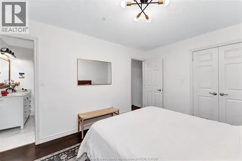 3994 Acorn Crescent Windsor ON N8W 5R2