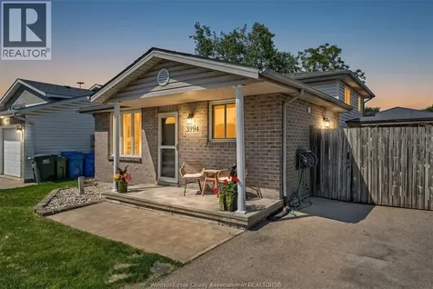 3994 Acorn Crescent Windsor ON N8W 5R2