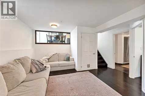 3994 Acorn Crescent Windsor ON N8W 5R2