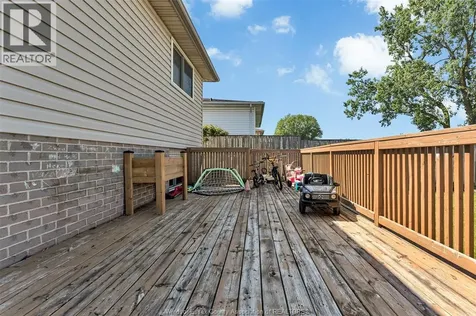 3994 Acorn Crescent Windsor ON N8W 5R2