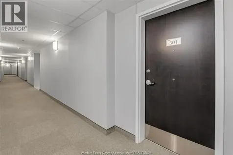 728 Brownstone Lakeshore ON N9K 0C4