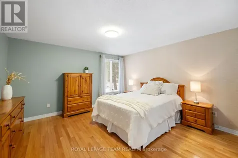 56 Coulson Court Ottawa ON K2K 2X9
