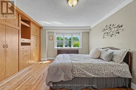 1163 Sauterne Park Ottawa ON K1C 2H3