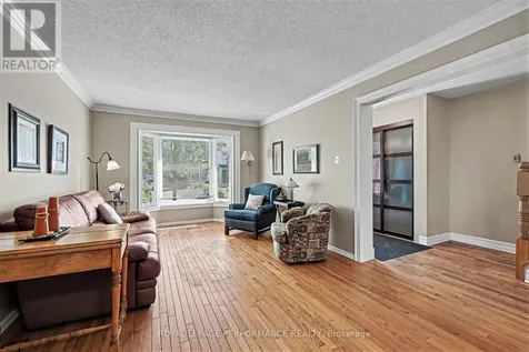 1163 Sauterne Park Ottawa ON K1C 2H3