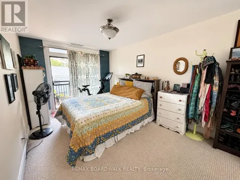 323 Winona Avenue Ottawa ON K1Z 5H3