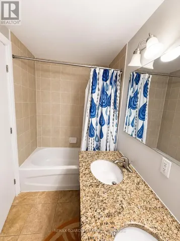 323 Winona Avenue Ottawa ON K1Z 5H3