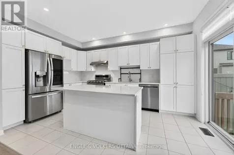 87 Coco Place Ottawa ON K2T 0R2