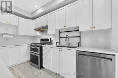 87 Coco Place Ottawa ON K2T 0R2
