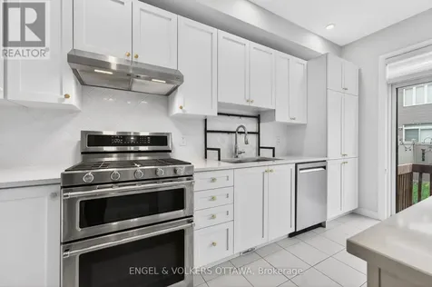 87 Coco Place Ottawa ON K2T 0R2