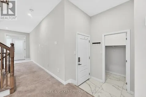 87 Coco Place Ottawa ON K2T 0R2