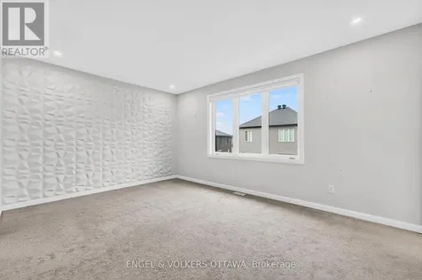 87 Coco Place Ottawa ON K2T 0R2