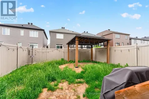 87 Coco Place Ottawa ON K2T 0R2