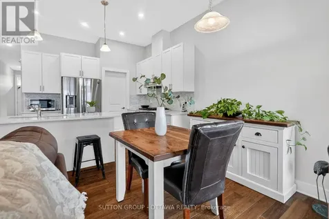 105 Dunlop Road Carleton Place ON K7C 0R8
