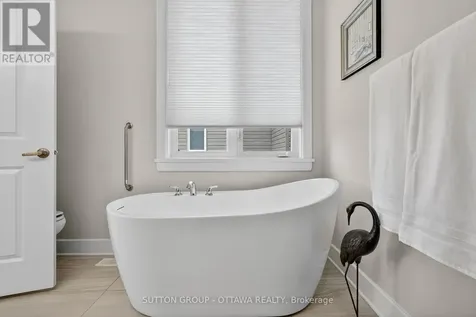 105 Dunlop Road Carleton Place ON K7C 0R8