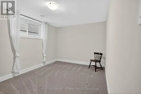 105 Dunlop Road Carleton Place ON K7C 0R8