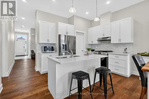 105 Dunlop Road Carleton Place ON K7C 0R8