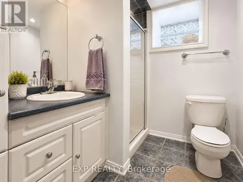 12 Somerset Street West Ottawa ON K2P 0H4