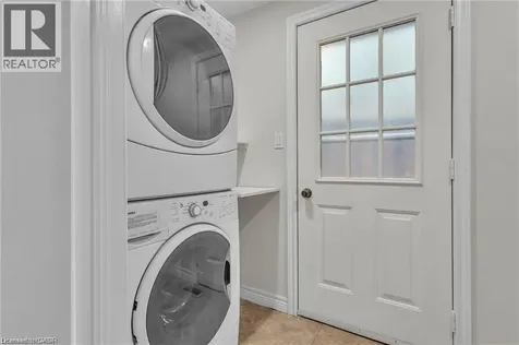 22 Blackhorne Crescent Kitchener ON N2E 1T1