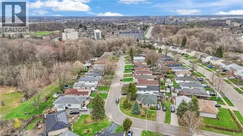 22 Blackhorne Crescent Kitchener ON N2E 1T1