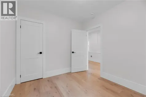 199 Balmoral Avenue North Hamilton ON L8L 7S1