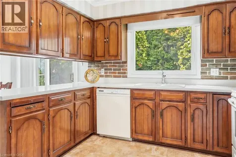 39 Maureen Avenue Ancaster ON L9G 3L7