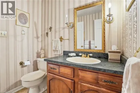 39 Maureen Avenue Ancaster ON L9G 3L7