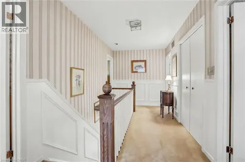 39 Maureen Avenue Ancaster ON L9G 3L7